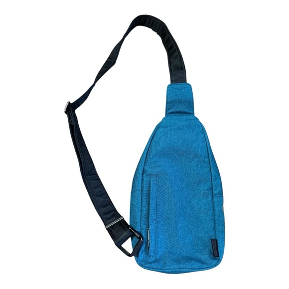 Waterfly Defender Anti-theft Crossbody Bag - NWOT - Picture 2 of 5